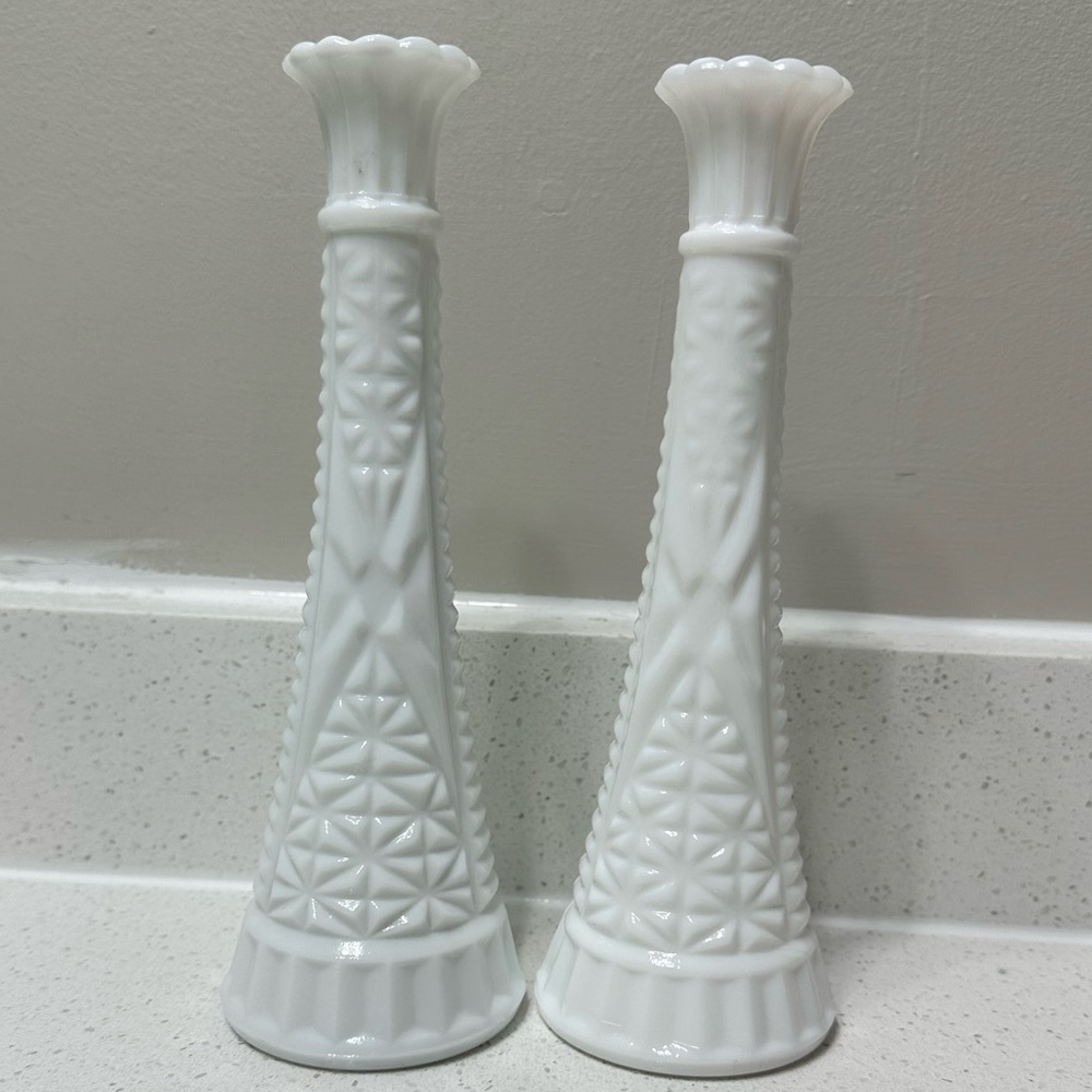 Set of 2 Anchor Hocking Milk Glass Vases